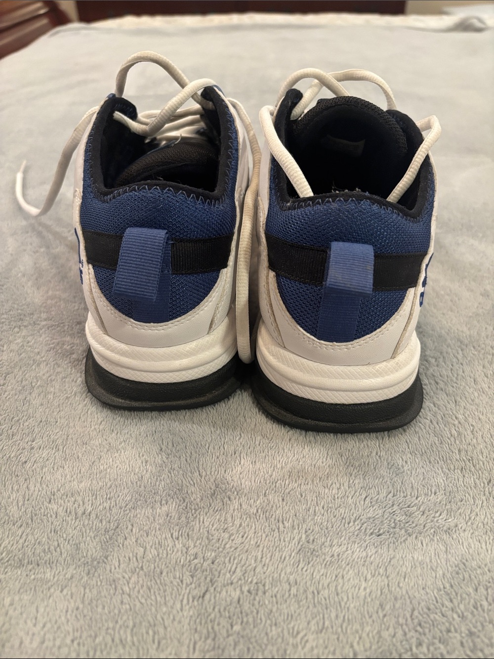 adidas Men’s Navy Black White Athletic Trainers - Picture 4 of 8